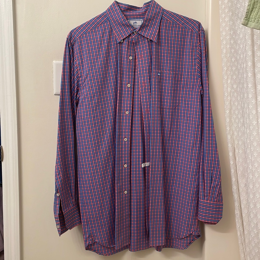 Men’s Southern Tide Button Down. Size M